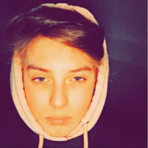 黑人群交残暴深喉
